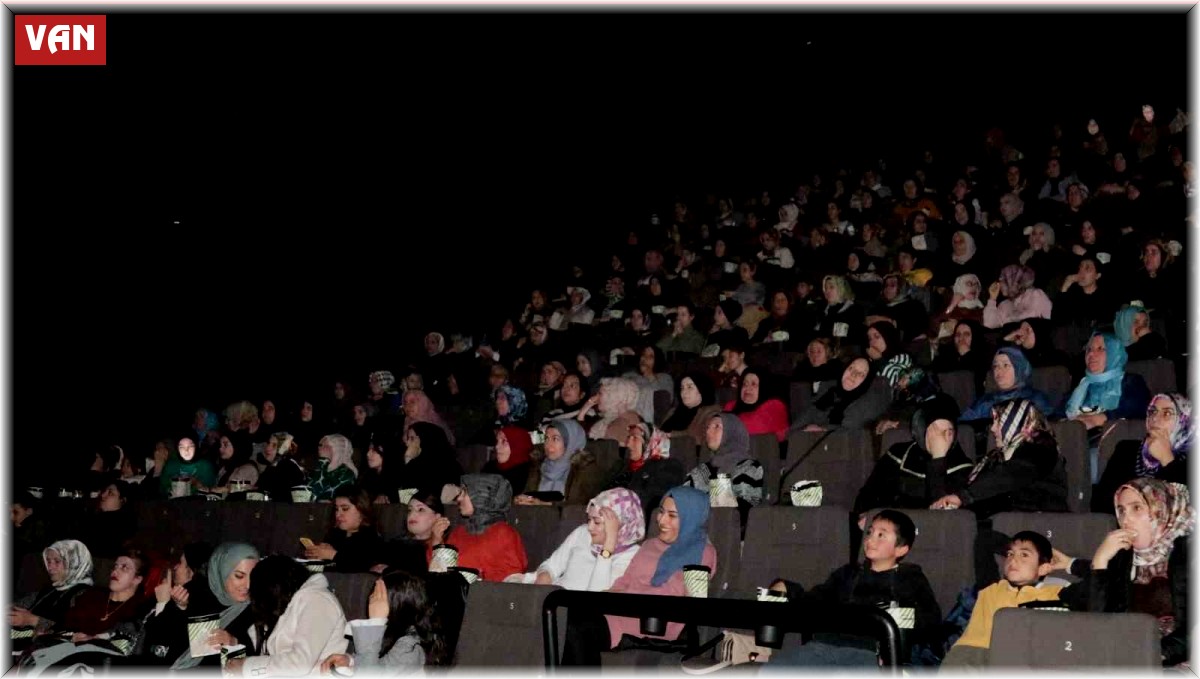 Van Büyükşehir Belediyesi bir ayda 8 bin 900 kadını sosyal etkinliklerle buluşturdu