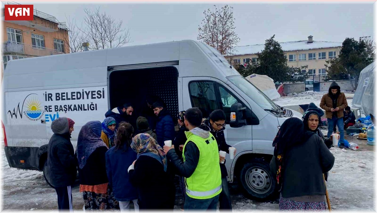 Van Büyükşehir Belediyesi deprem bölgesi için personel ve malzeme desteğini sürdürüyor
