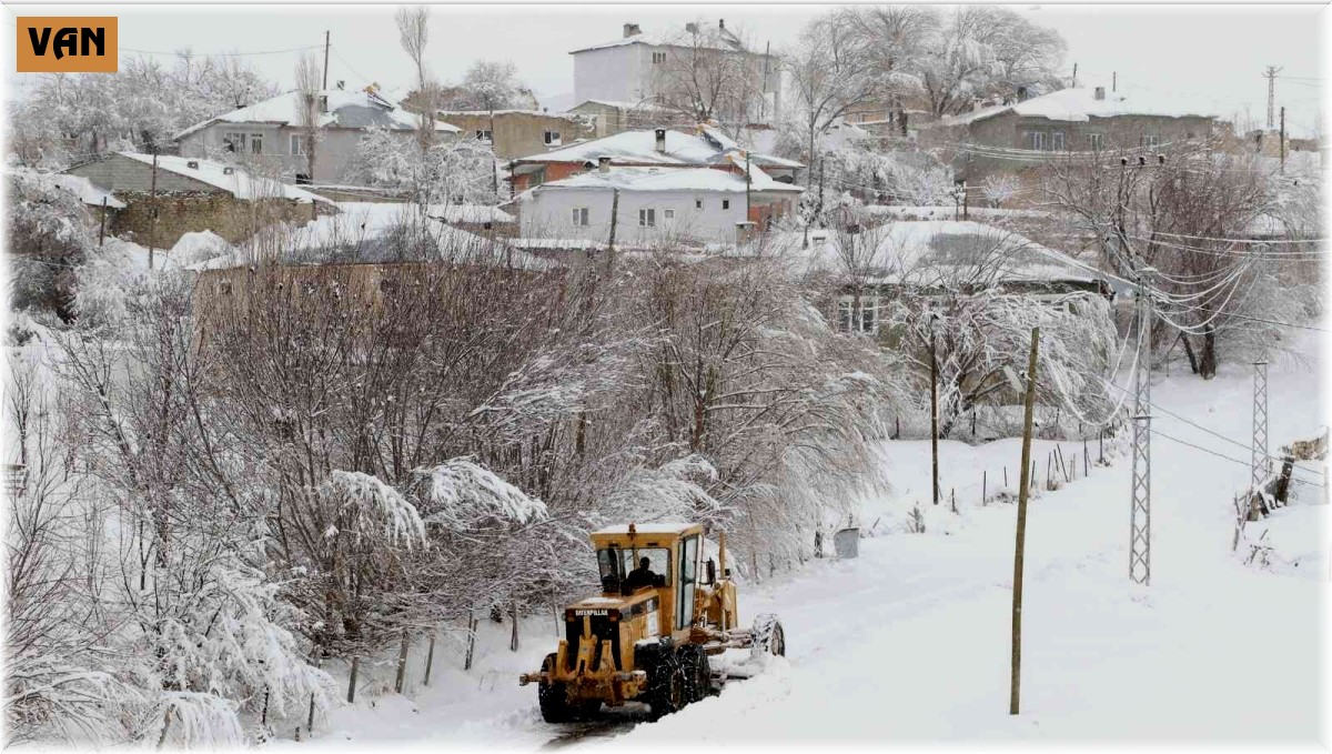 Van Büyükşehir Belediyesi, kapalı mahalle yollarını açıyor