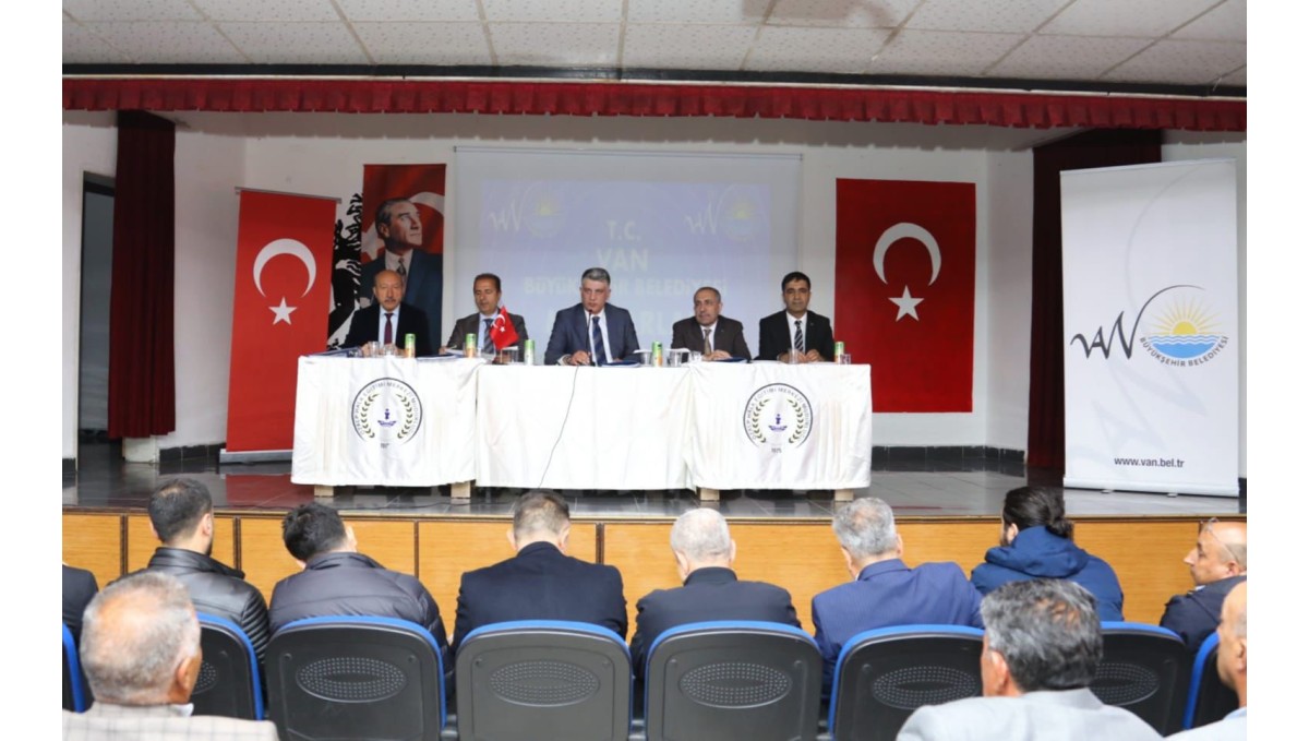 Van Büyükşehir Belediyesi muhtar buluşmalarını Saray ve Özalp ilçeleri ile sürdürdü