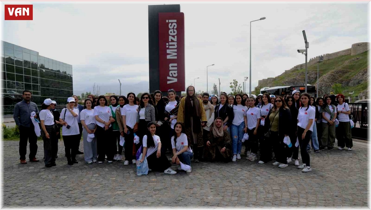 Van Büyükşehir Belediyesi öğrencileri bilim sergisiyle buluşturuyor