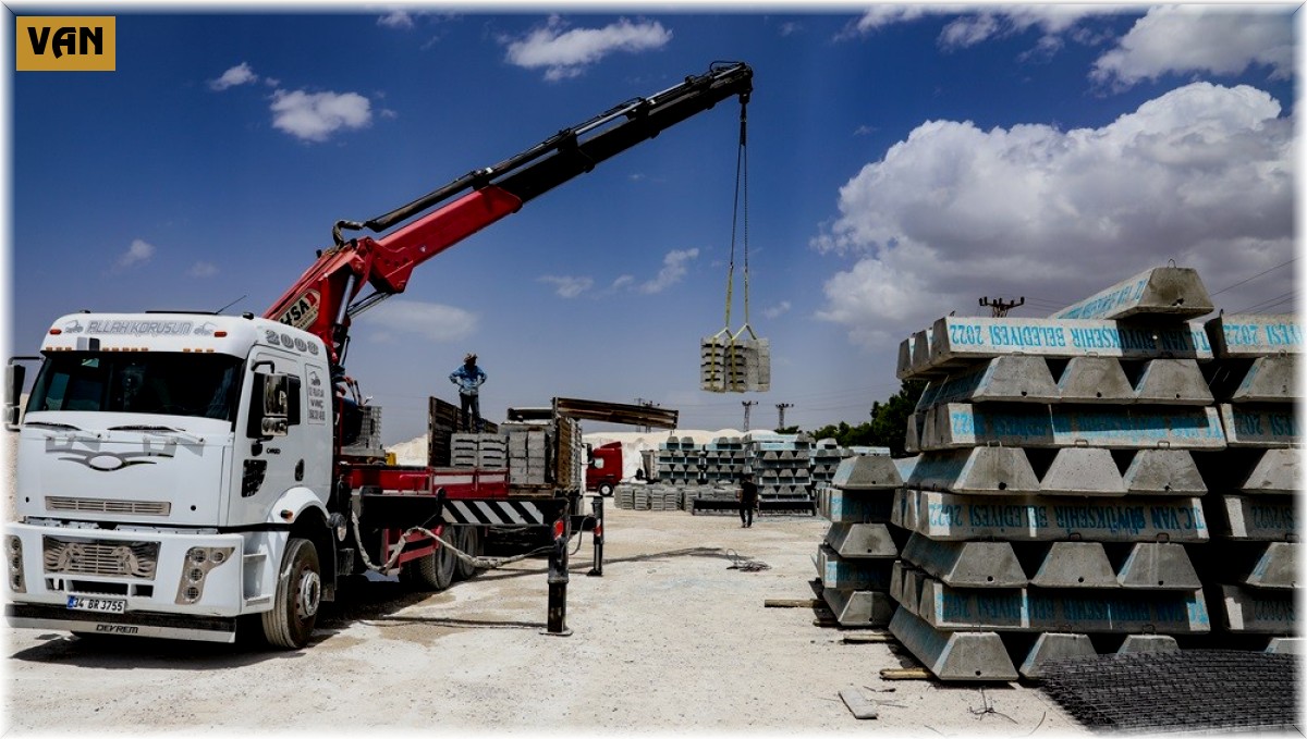 Van Büyükşehir Belediyesi sıvat dağıtımına başladı