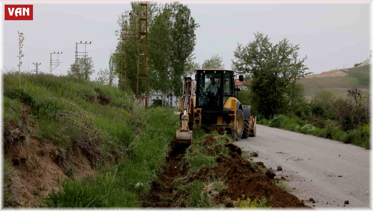 Van Büyükşehir Belediyesi tarımsal faaliyetlerine start verdi