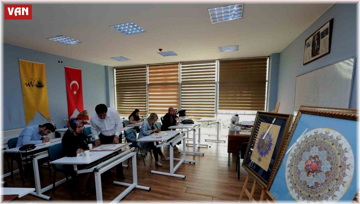 Van Büyükşehir Belediyesi tezhip sanatı kursu açtı