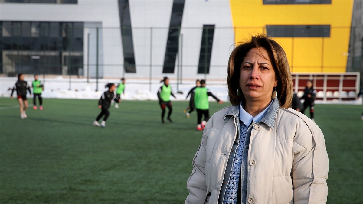 Van Büyükşehir Belediyesi yüzlerce çocuk ve genci spora kazandırdı