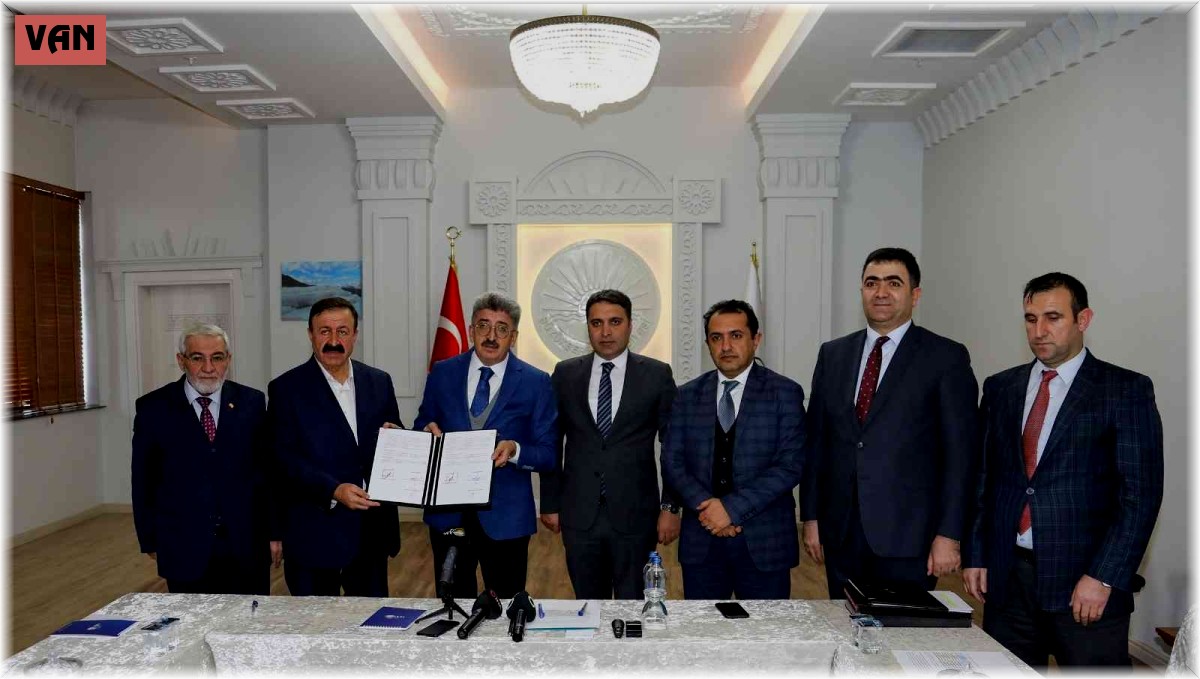 Van Büyükşehir Belediyesinde 'sosyal denge tazminatı' imzalandı