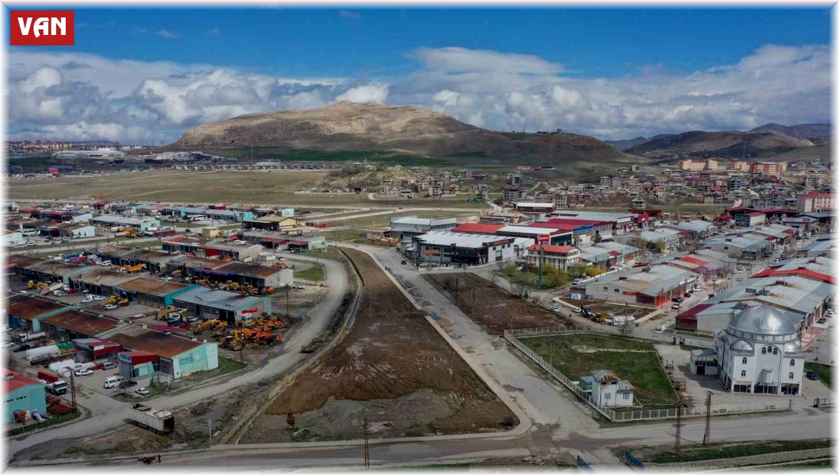 Van Büyükşehir Belediyesinden 12 dönümlük alana park