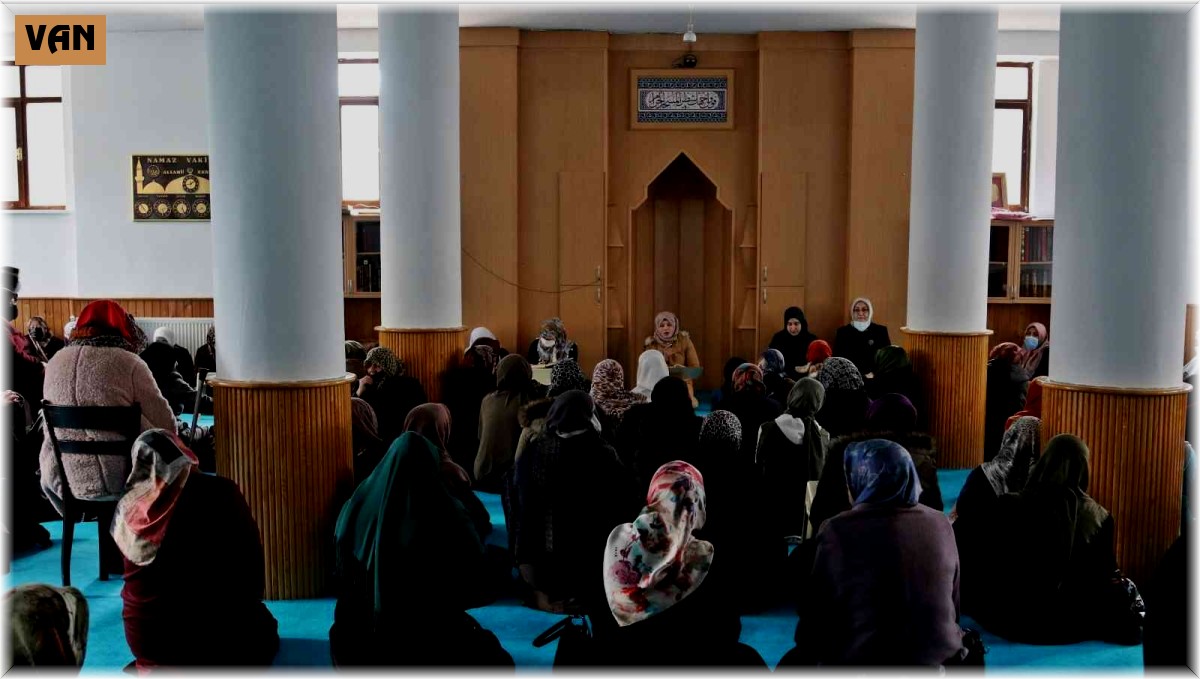 Van Büyükşehir Belediyesinden kadınlara yönelik berat kandil programı