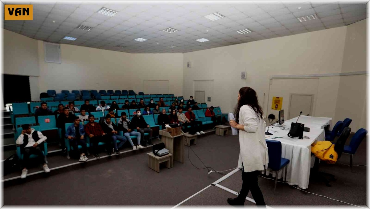 Van Büyükşehir Belediyesinden stajyer öğrencilere seminer