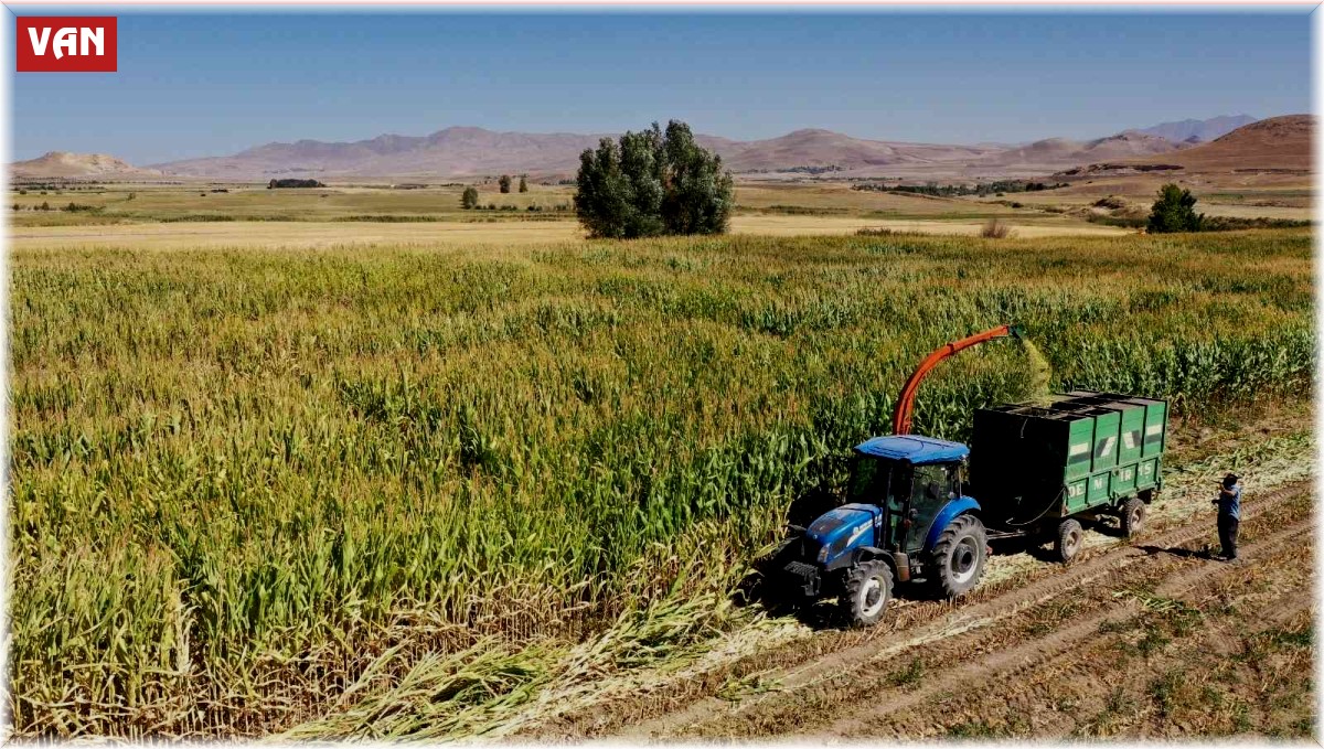 Van Büyükşehir Belediyesinden üreticilere makine desteği