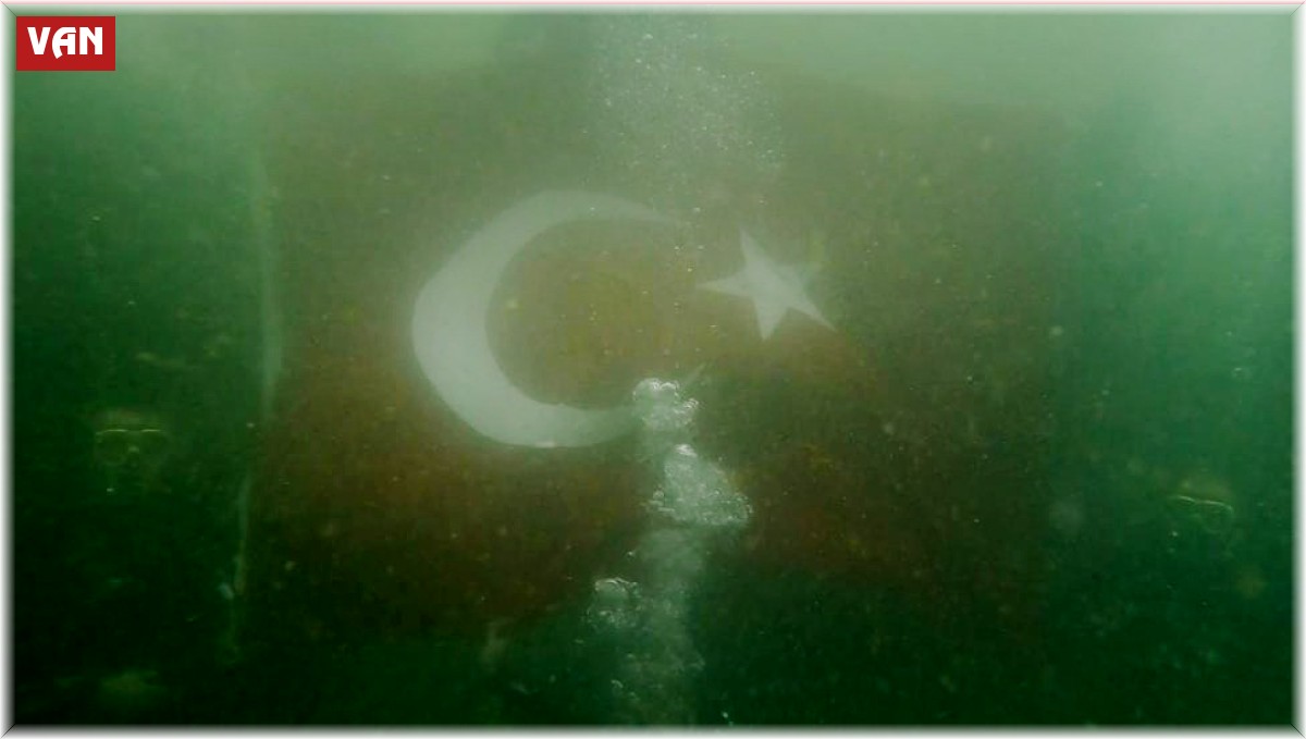 Van Büyükşehir Belediyesinden 'Zafer Bayramı' için anlamlı etkinlik