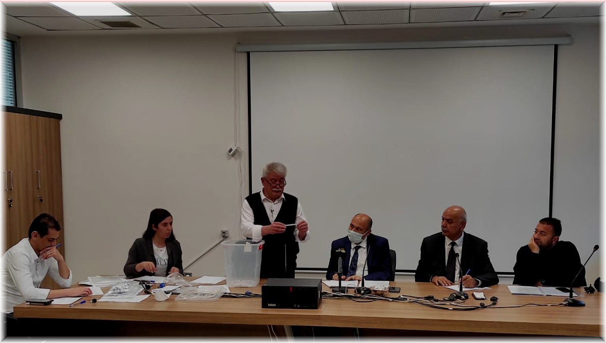 Van Büyükşehir Belediyesinin işe alacağı 50 mevsimlik işçi için kuralar çekildi