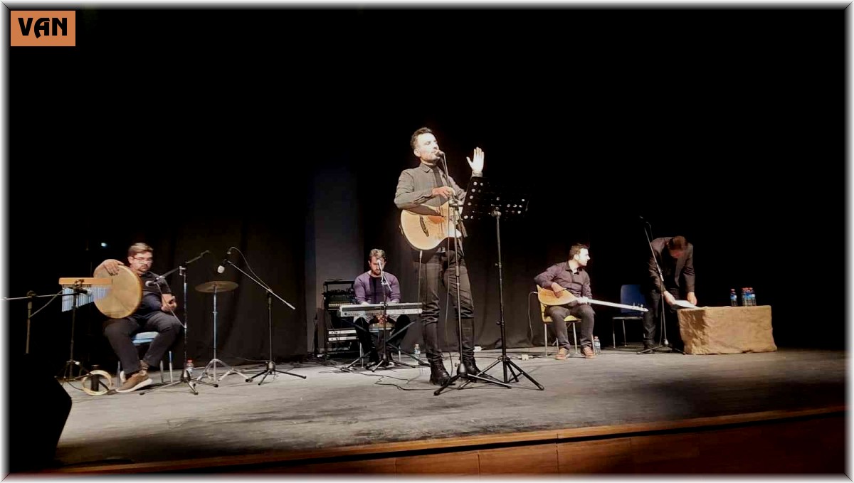 Van Büyükşehir Belediyesinin kültür sanat etkinliklerine yoğun ilgi