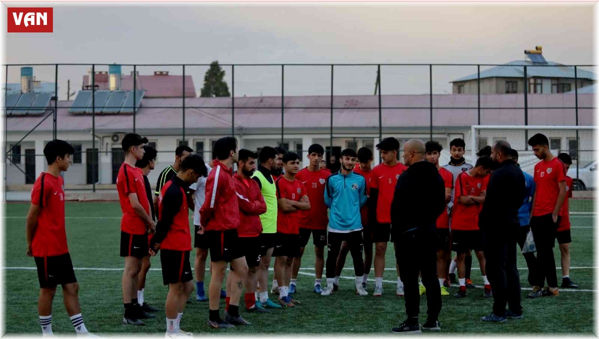 Van Büyükşehir Belediyespor'da yeni sezonun ilk maçında mutlak galibiyet hedefliyor