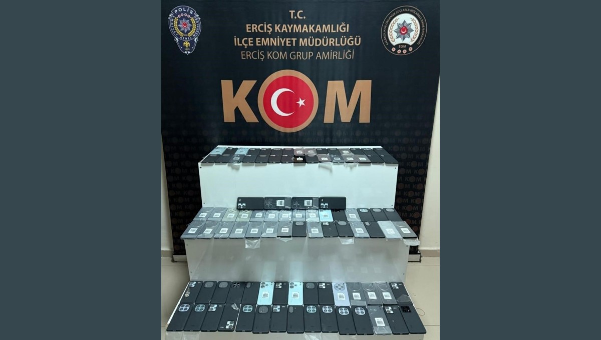 Van'da 1 buçuk milyon TL değerinde kaçak cep telefonu ele geçirildi