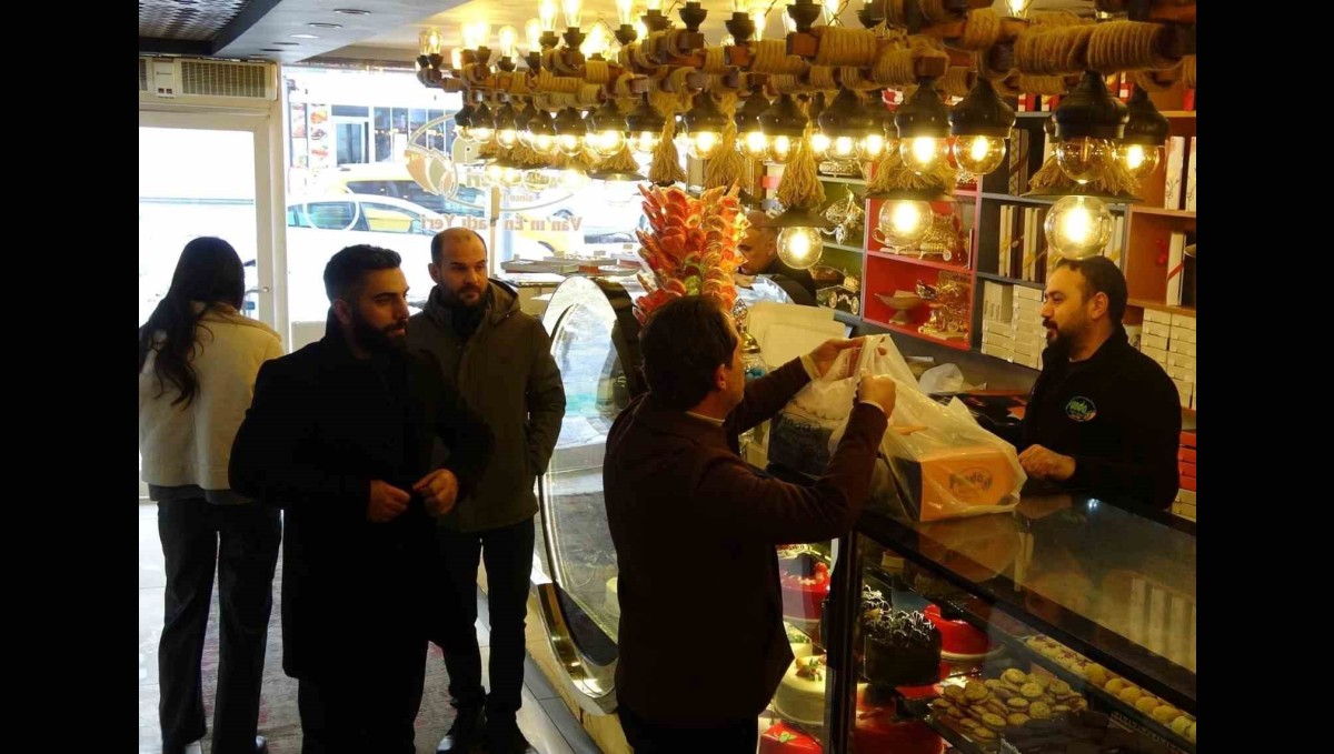 Van'da 1 Ocak doğum günü telaşı: Pastaneler için yılın en yoğun günü