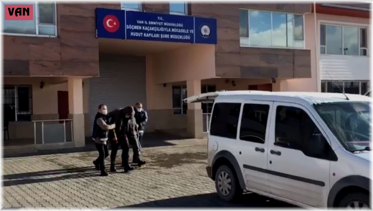 Van'da 12 organizatör yakalandı