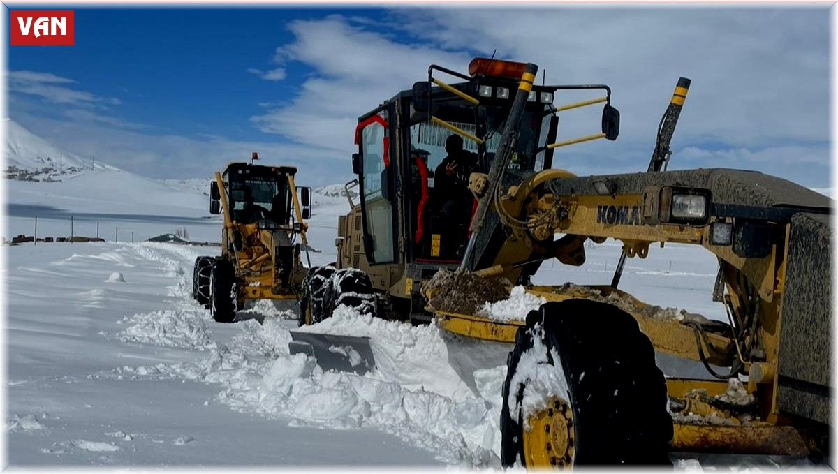 Van'da 129 yerleşim yerinin yolu ulaşıma kapandı