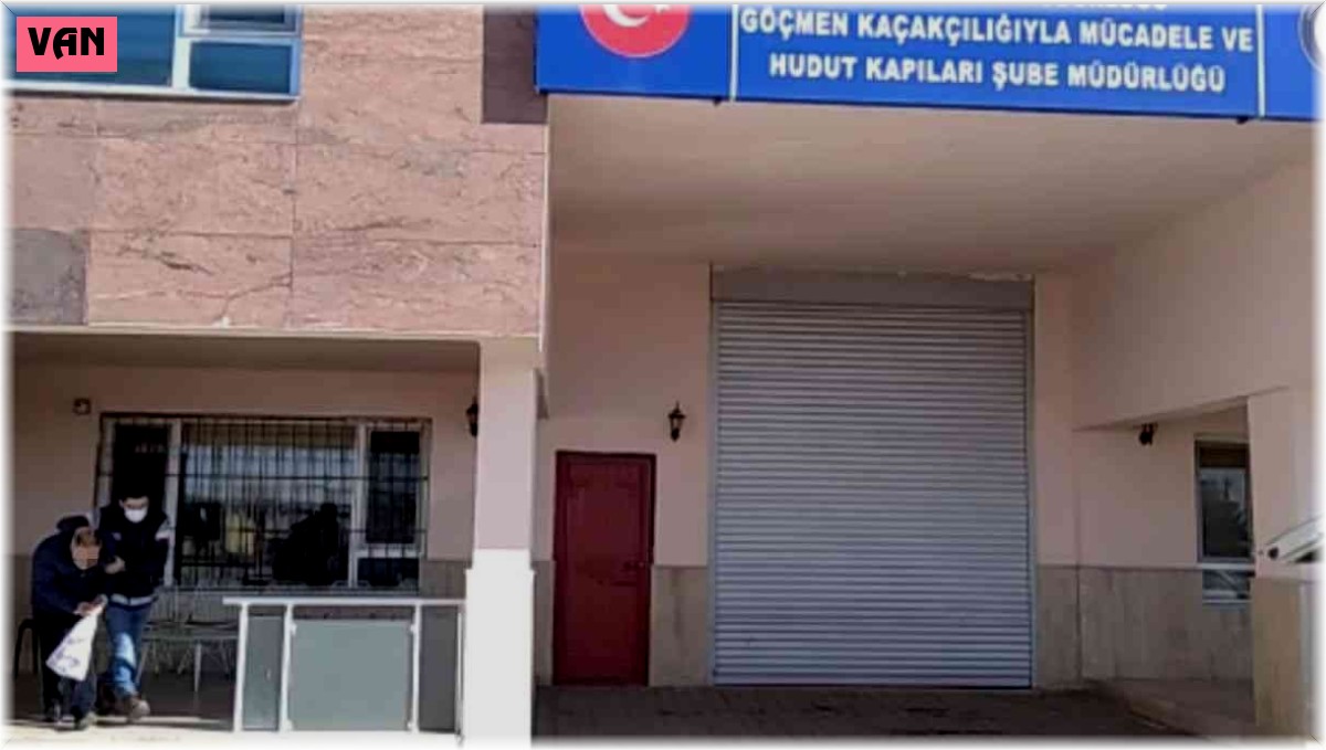 Van'da 17 göçmen kaçakçısı yakalandı