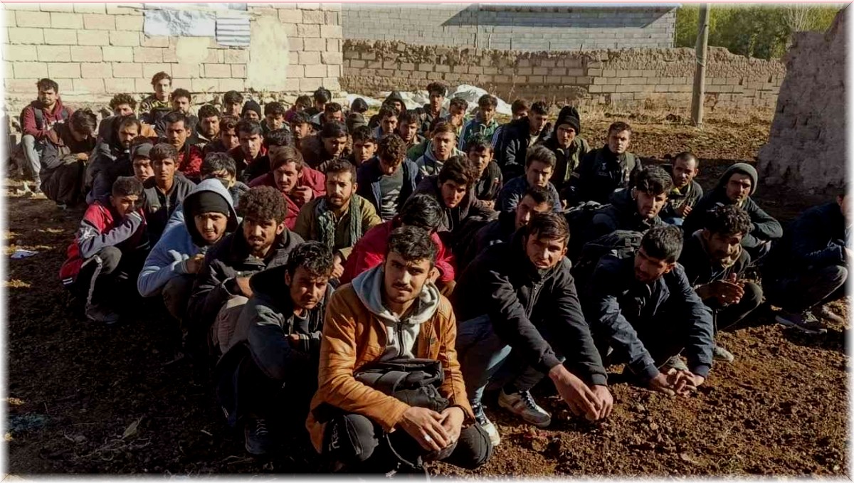 Van'da 188 düzensiz göçmen yakalandı