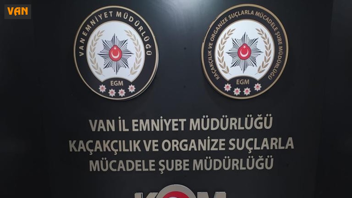 Van'da 2 bin 281 adet gümrük kaçağı tıbbi ilaç ele geçirildi