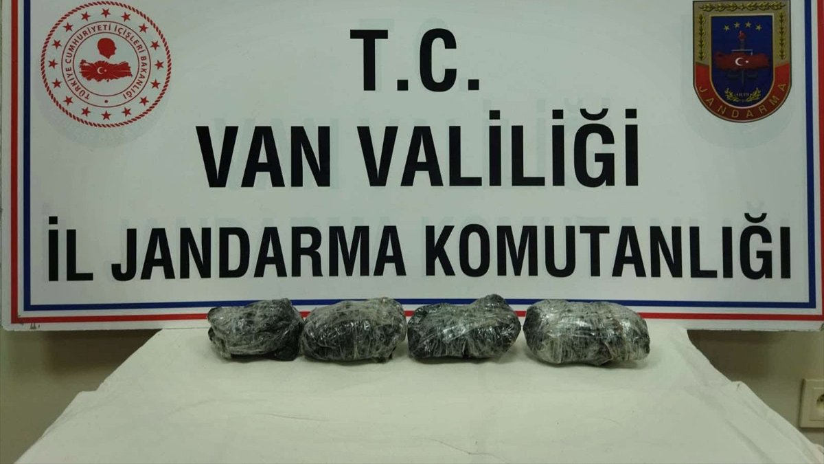 Van'da 2 kilo 110 gram sentetik uyuşturucu ele geçirildi