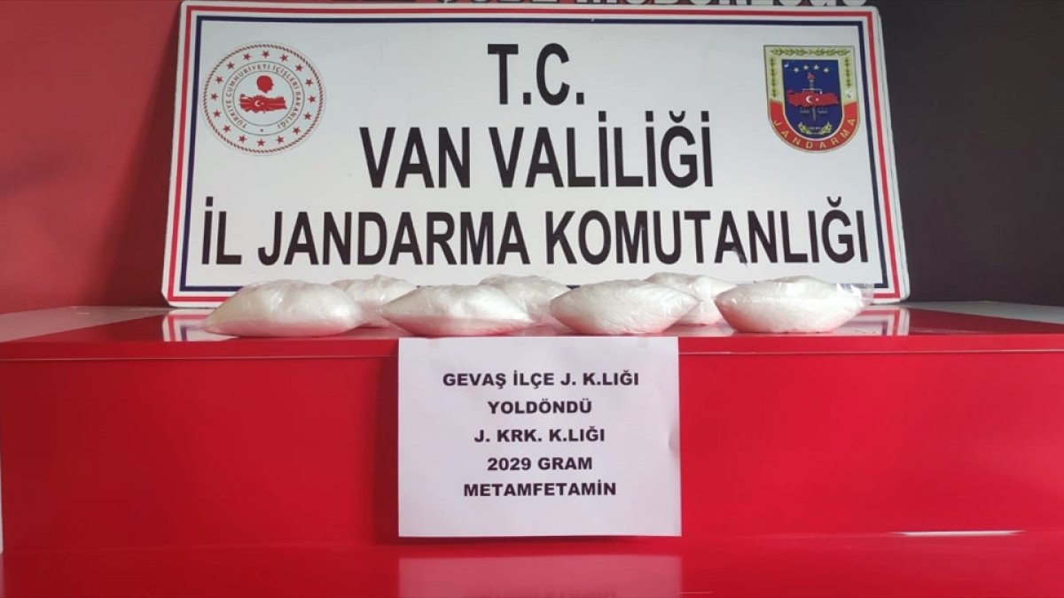 Van'da 2 kilogram sentetik uyuşturucu ele geçirildi