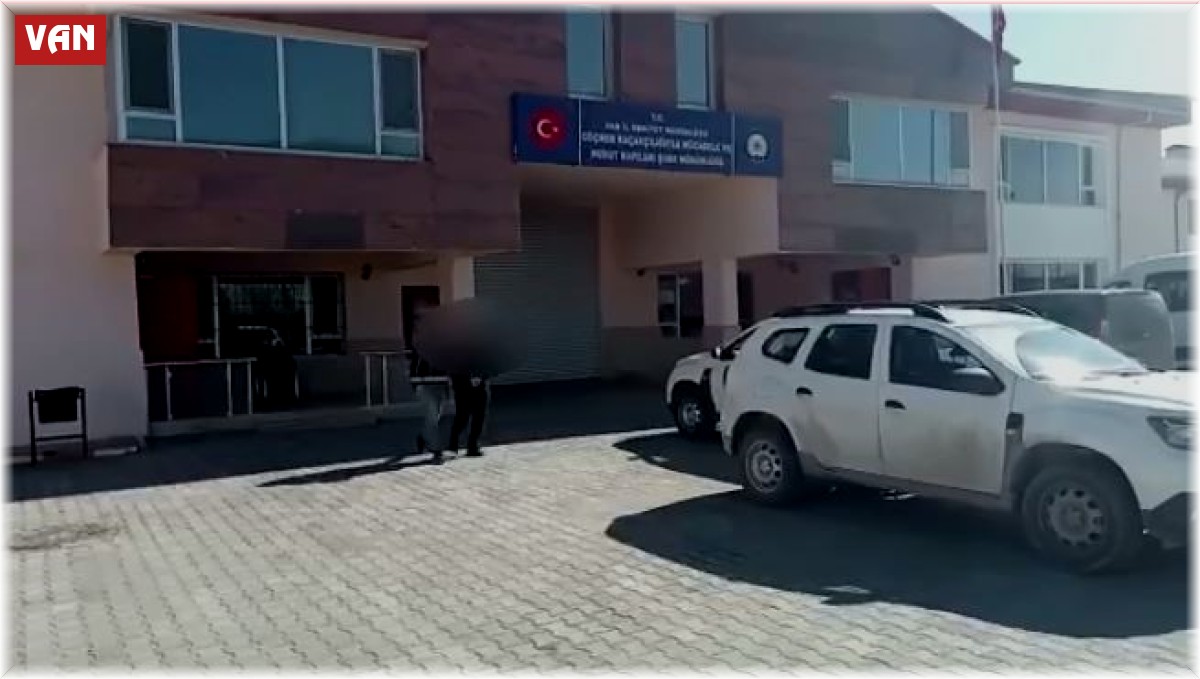 Van'da 2 organizatör tutuklandı