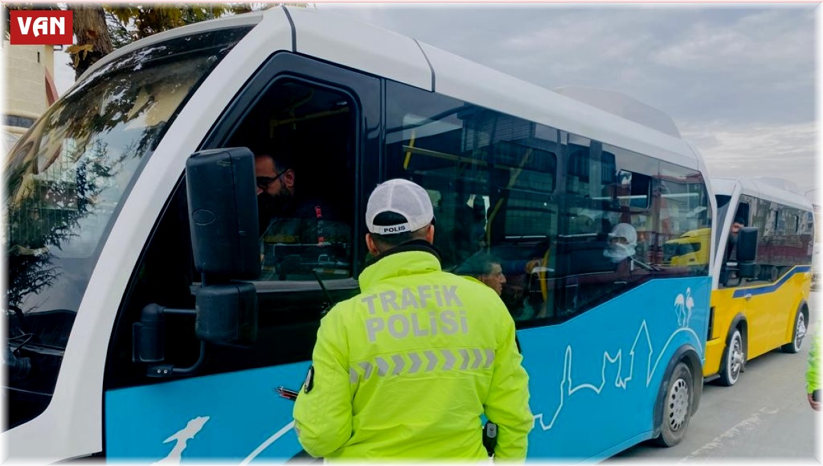 Van'da 20 araç trafikten men edildi