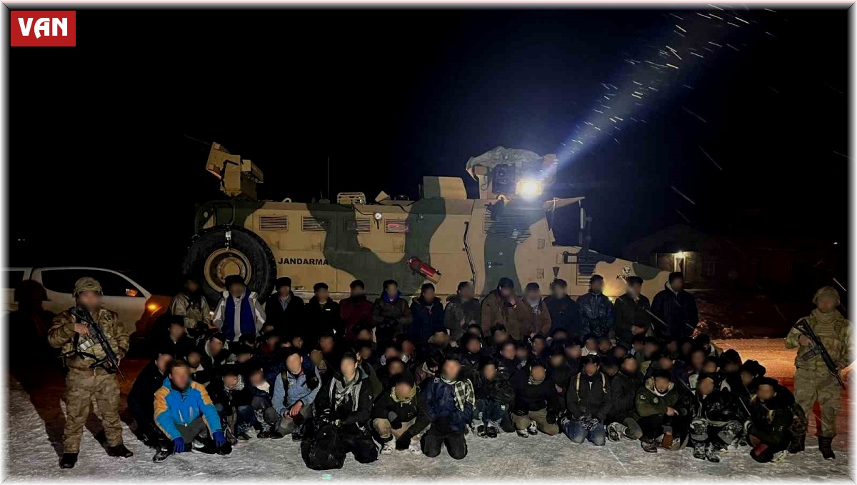 Van'da 232 düzensiz göçmen yakalandı