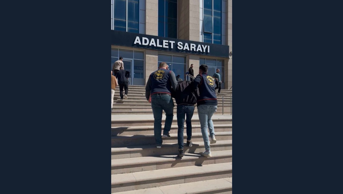 Van'da 25 yıl 9 ay hapis cezasıyla aranan yabancı uyruklu şahıs yakalandı