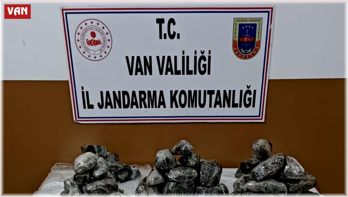 Van'da 33 kilo Afyon Sakızı ele geçirildi