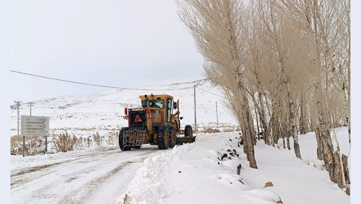 Van'da 389 yerleşim yerinin yolu kapalı