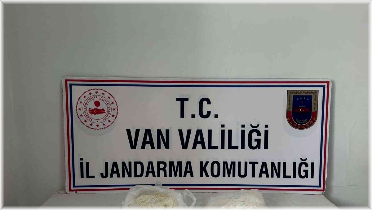 Van'da 4 kilo 454 gram metamfetamin ele geçirildi