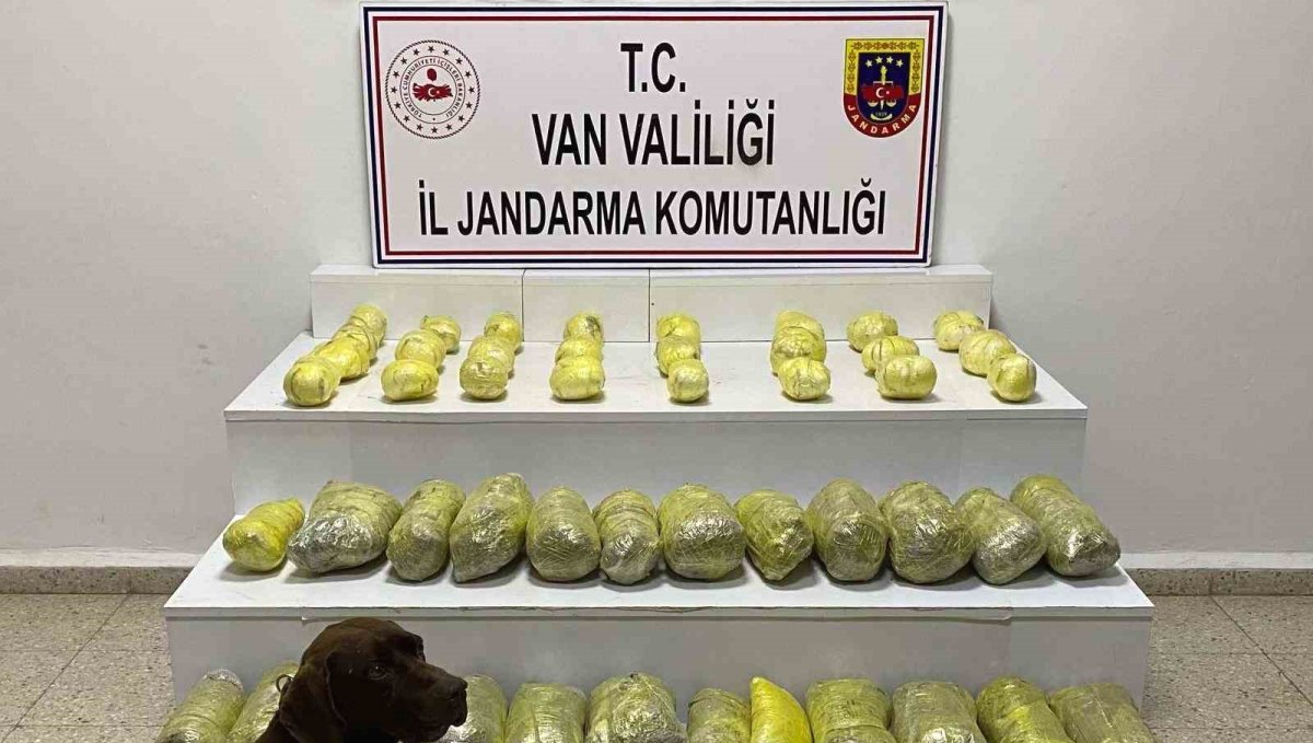 Van'da 42 kilo 285 gram uyuşturucu ele geçirildi
