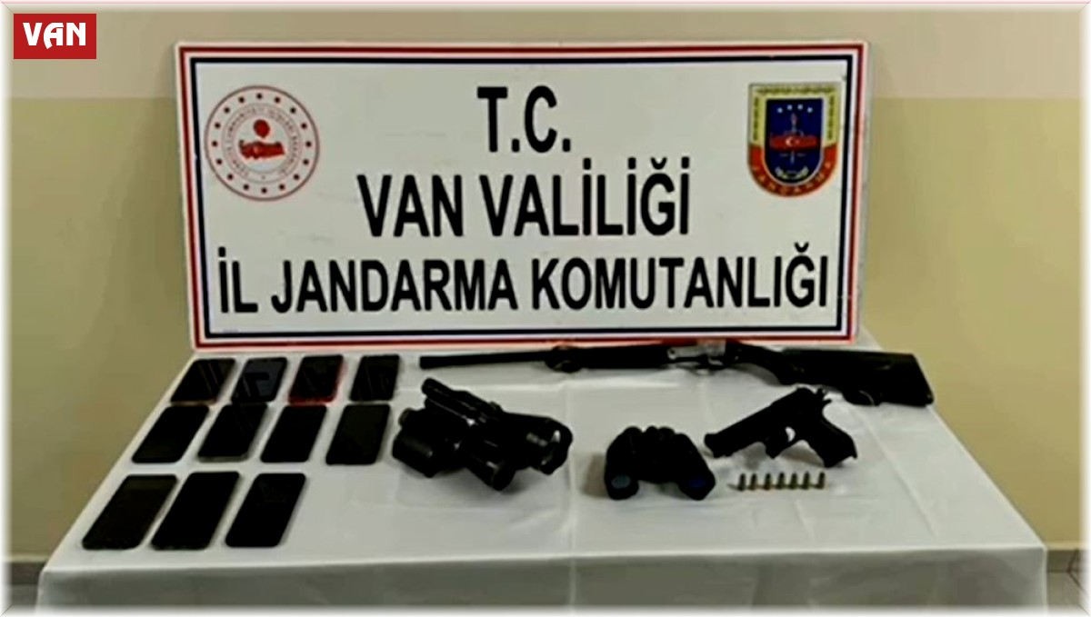 Van'da 52 kilogram esrar ele geçirildi