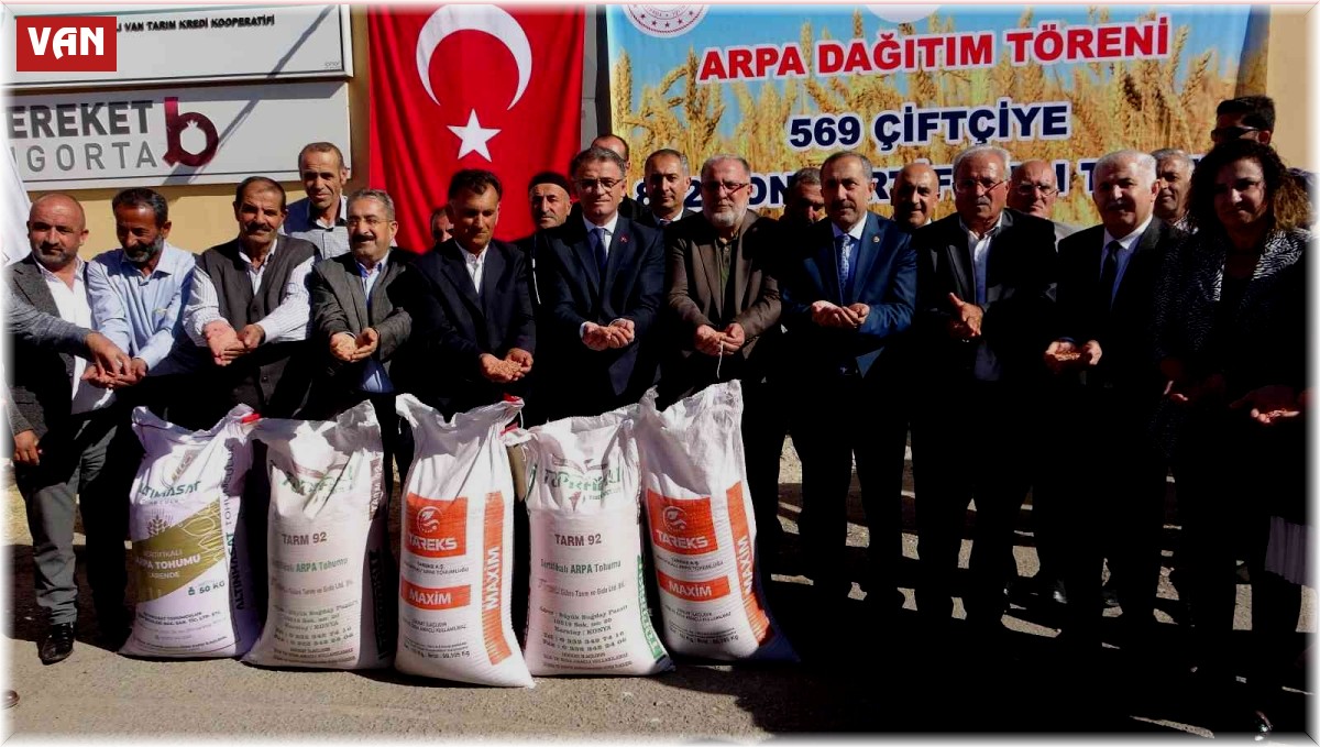 Van'da 569 çiftçiye sertifikalı arpa tohumu dağıtıldı