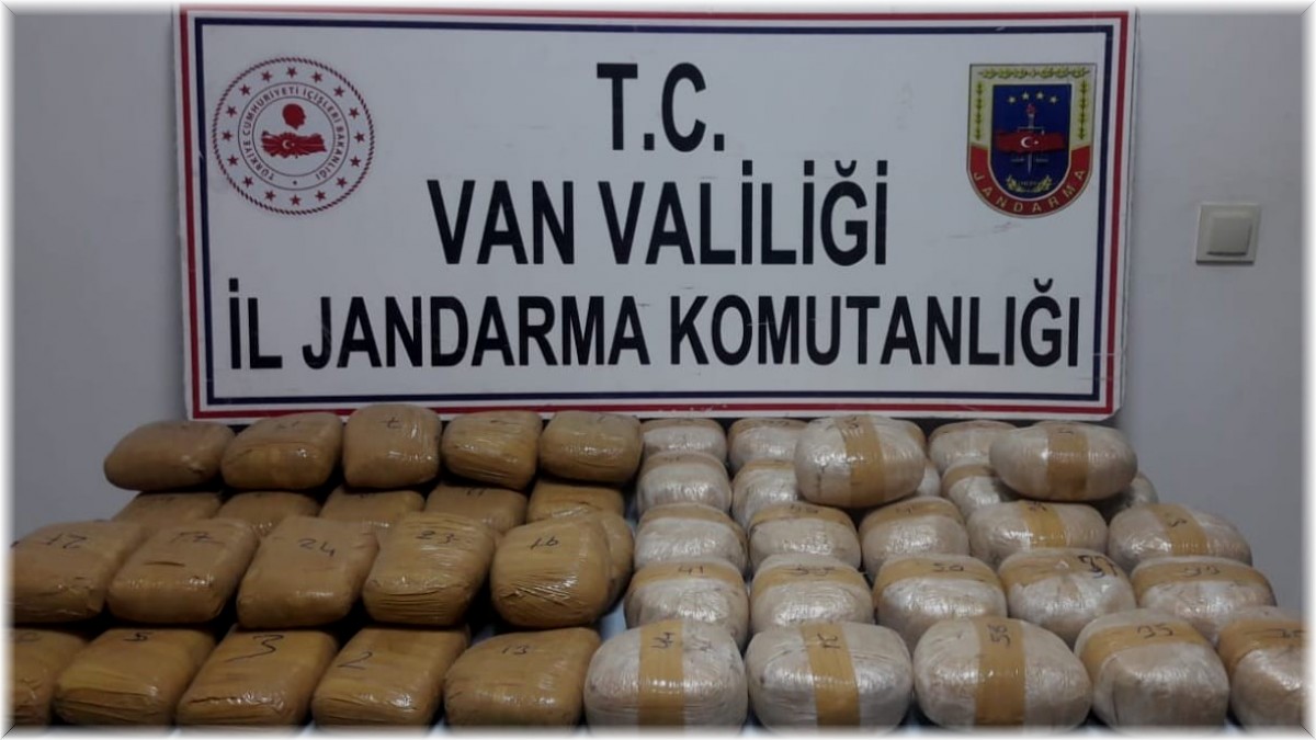 Van'da 60 kilo esrar ele geçirildi