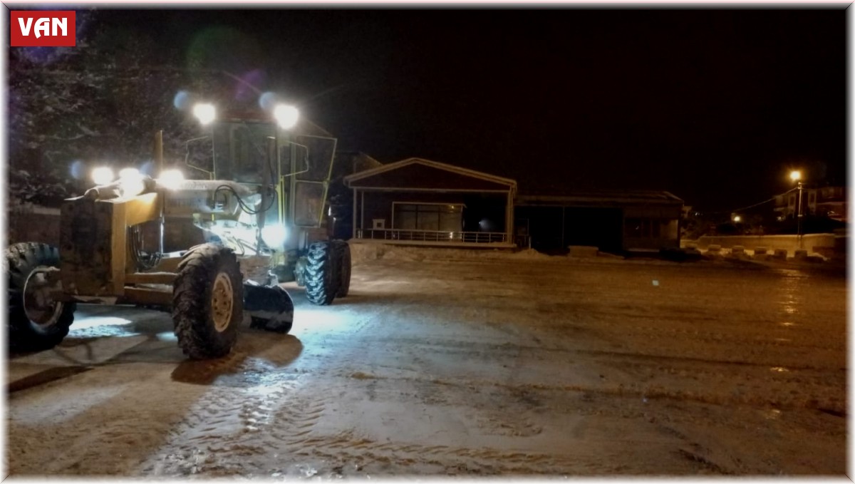 Van'da 67 yerleşim yeri yolu ulaşıma kapalı