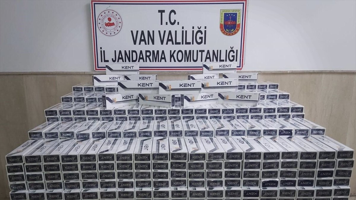 Van'da 8 bin 500 paket kaçak sigara ele geçirildi