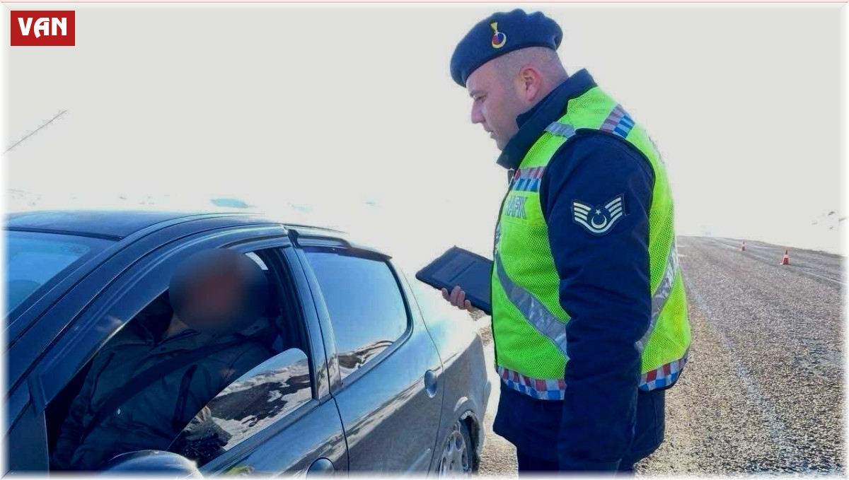 Van'da 83 araç trafikten men edildi