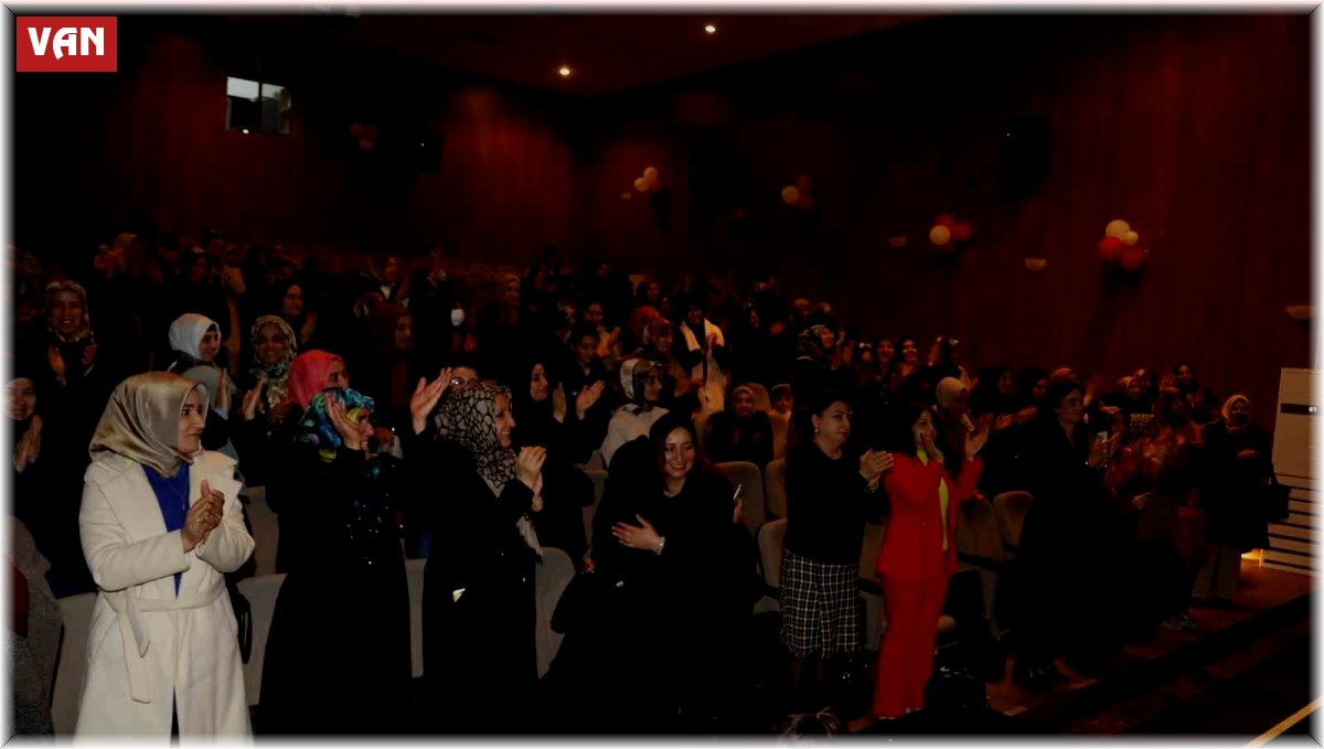 Van'da 'Aile İçi İletişimde Kadının Rolü' söyleşisi düzenledi