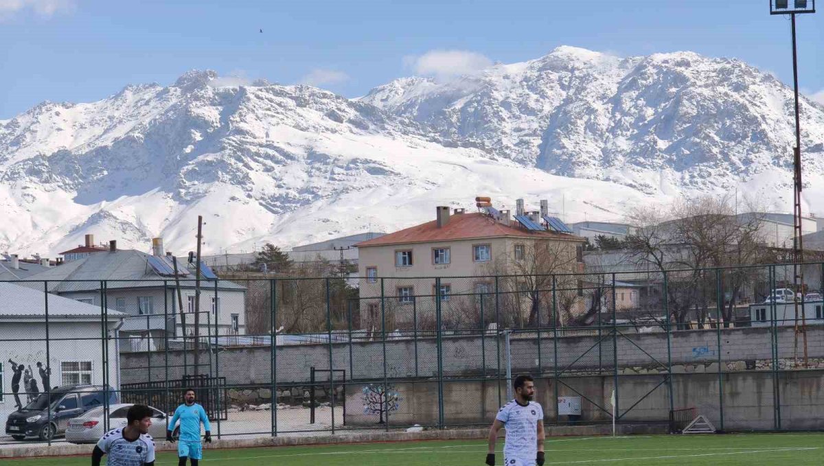 Van'da amatör futbol maçları devam ediyor