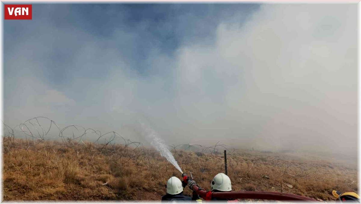 Van'da anız yangını