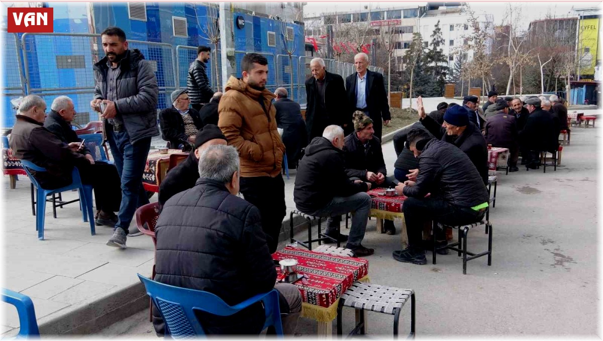 Van'da bahar havası yaşanıyor