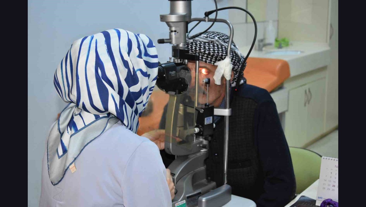 Van'da başarılı kornea nakli: 64 yaşındaki hasta yeniden gördü