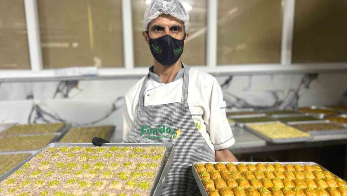 Van'da bayram öncesi 'tatlı telaşı' başladı