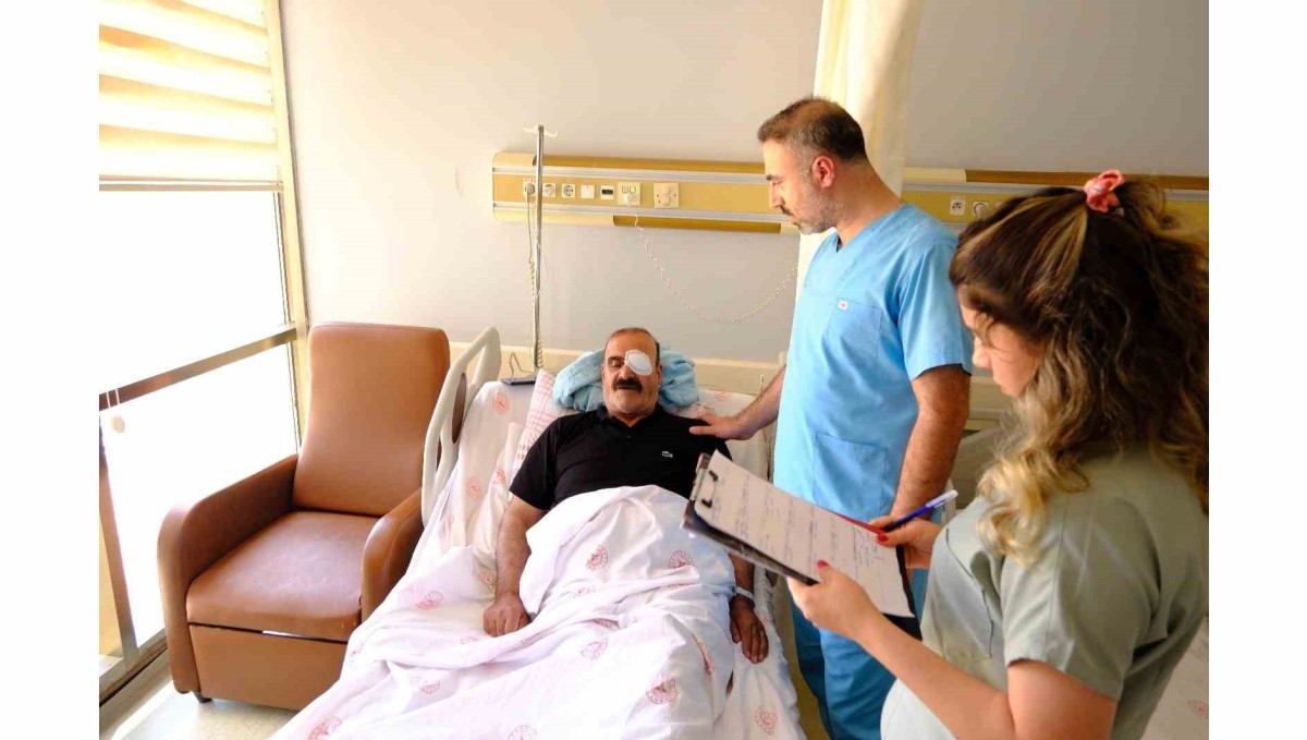 Van'da bir günde 40 göz ameliyatı yapılıyor