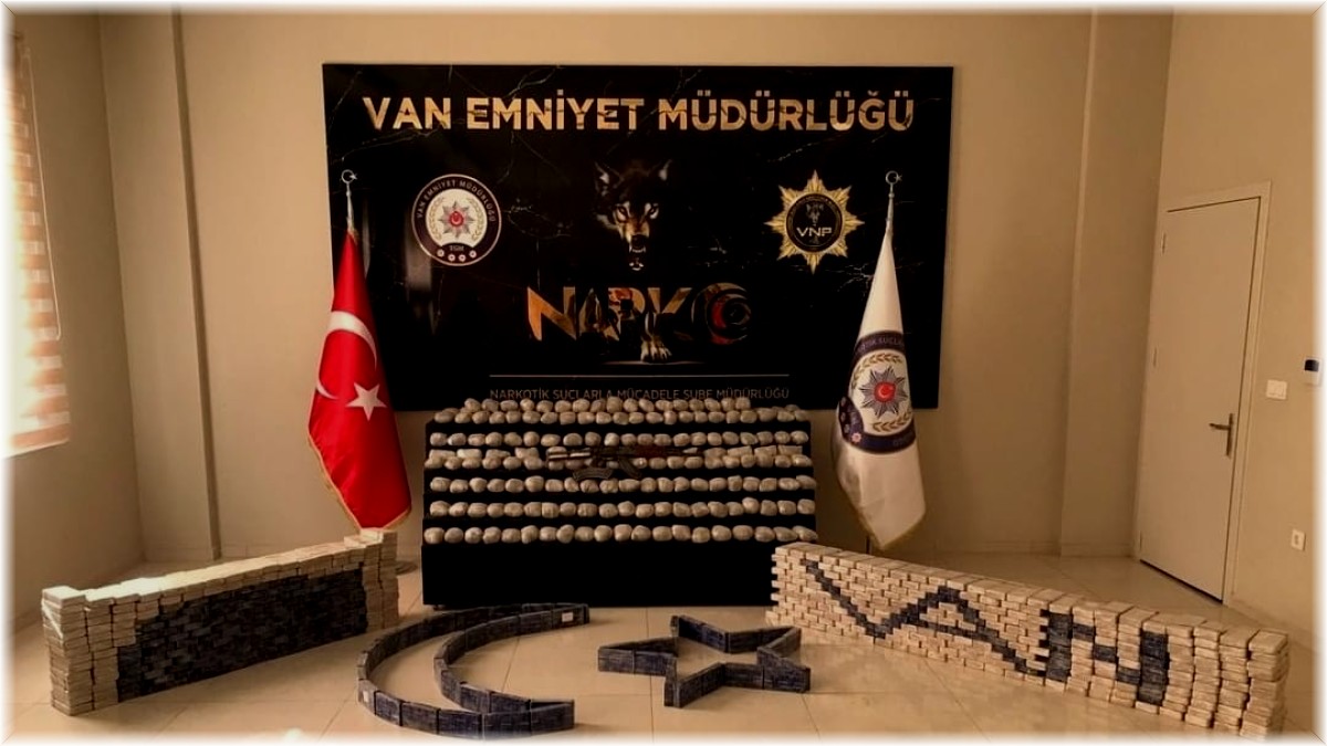 Van'da bir haftada 387 kilo 394 gram uyuşturucu ele geçirildi