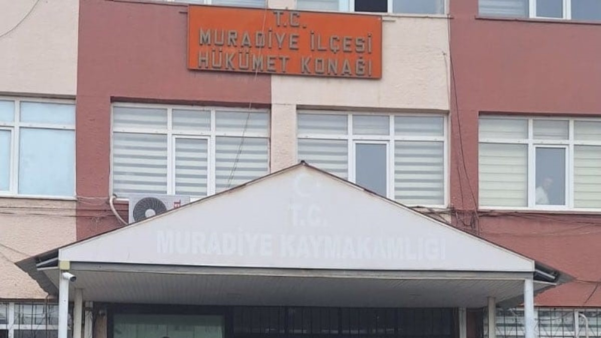 Van'da 'bir yabancıyı ülkeye sokmak' suçundan aranan şahıs tutuklandı